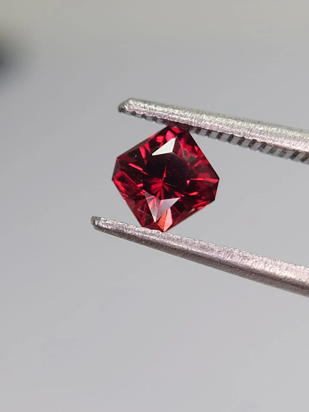 0.8ct Natural Umbalite Garnet from Tanzania — view 4